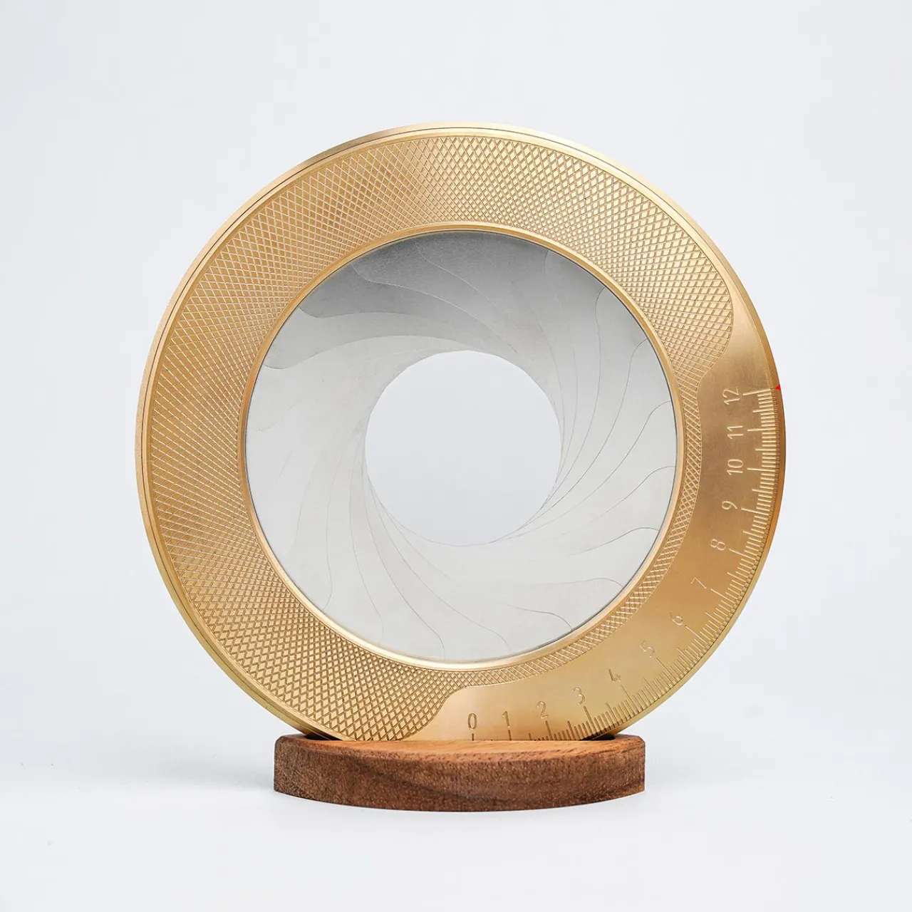 Levenger Makers Cabinet Iris Circle Drawing Tool Outlet